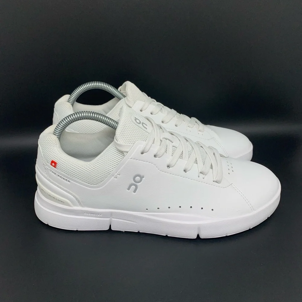On Cloud “The Roger” Tennis Shoes Women’s Sz 9.5